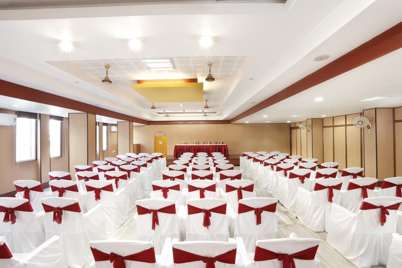 Sri Aarvee Hotels Coimbatore Zewnętrze zdjęcie