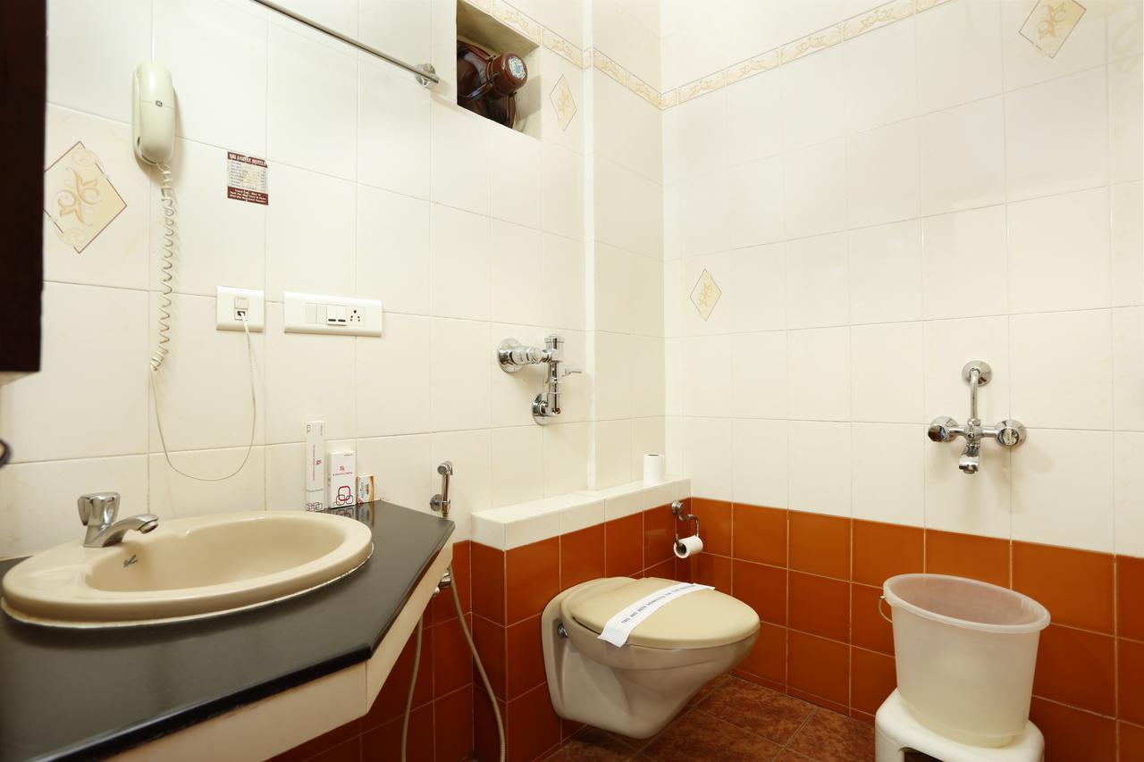 Sri Aarvee Hotels Coimbatore Zewnętrze zdjęcie